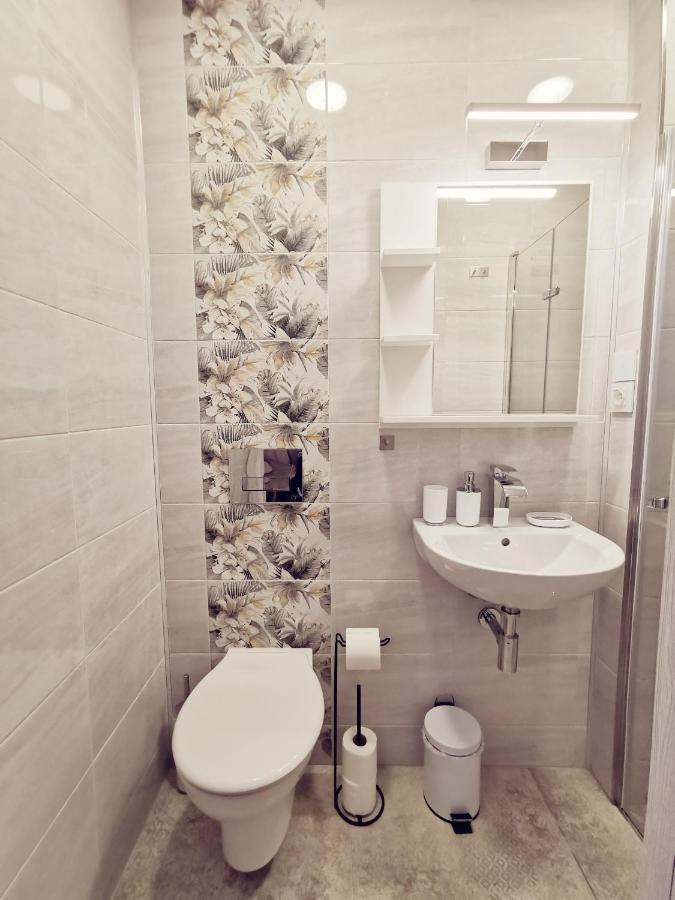 Krysia 50 M Do Morza Homestay *
