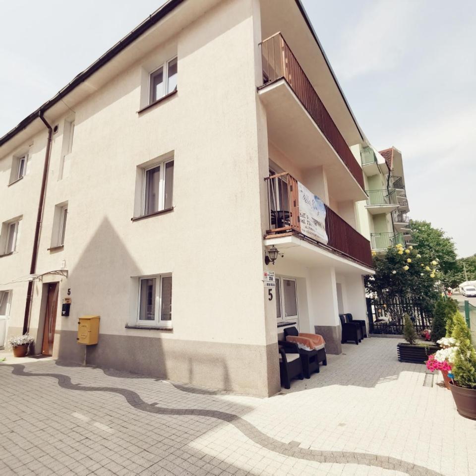 Krysia 50 M Do Morza Homestay *